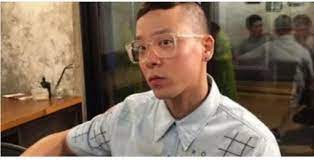 가수 나얼의 근황이 공개됐다.4일 나얼은 자신의 트위터에 일본 오사카 전시 오픈 잘 마치고 돌아왔습니다! ì™€ì´ê³ ìˆ˜ ë‚˜ì–¼ê·¼í™©