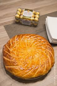 Galette Des Rois Au Praline Recette Galette Des Rois Recettes De Cuisine Idee Recette Dessert
