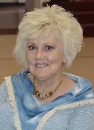 Vickie Ledford's Instagram, Twitter & Facebook