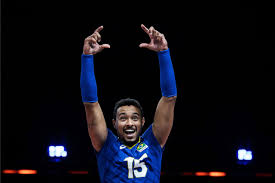 Diante da sérvia, o brasil conseguiu importante vitória por 3 a 1 (23/25, 25/23, 25/15 e 25/22) para chegar à. Maique Ve Brasil Favoritissimo Ao Titulo No Volei Masculino Em Toquio