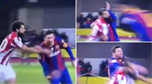 Jesús gil manzano shows lionel messi the red card in the spanish super cup final. Slow Motion Footage Of Lionel Messi Punching Asier Villalibre Has Emerged