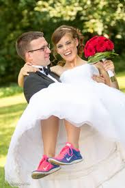 Maybe you would like to learn more about one of these? Hochzeitsfotos Neu Isenburg Turnschuhe Zeitlos Und Elegant