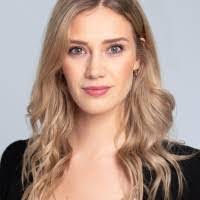 Sarah Stromer's Instagram, Twitter & Facebook