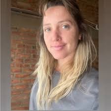 Gabriela Kramer's Instagram, Twitter & Facebook