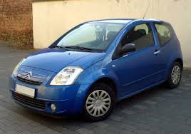 У него широкие большие колеса диаметром 18 дюймов. File Citroen C2 Blau Vl Jpg Wikimedia Commons