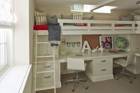 Çalışma masası , formula arabalı yatak uyumlu çalışma masası, flora. Bir Masa Ve Bir Gardirop Secim Chiteria Ile Ranza