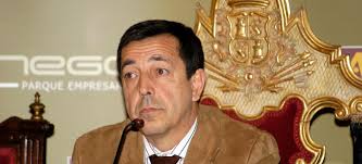 El secretario municipal de Antequera admite contrataciones irregulares