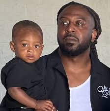 Enphamus "2 Many Hoez" On The Radar Performance https://youtu.be/QtZjOGgR7IQ