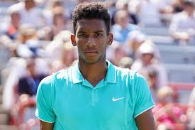 The rackets are standard length (686mm) and the unstrung weight and balance (including overgrip) is 314g and 32.0cm. Entrevue Felix Auger Aliassime L Khachanov 3r Coupe Rogers
