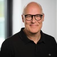 Ken Møller Email & Phone Number