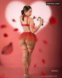 Kavindya Dulshani blowjob hard cock