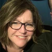 Collette Riley's Instagram, Twitter & Facebook