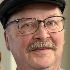 Andy Shouse's Instagram, Twitter & Facebook