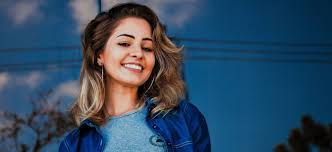 Today we want to gather the best ponytail hair ideas for women with high ponytails are the best way to create voluminous and full look with a short hairstyle and ponytail. 3 Short Hair Hairstyles Types For Women Bewakoof Blog