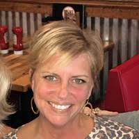 Wendy Kee's Instagram, Twitter & Facebook