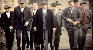 It has now been revealed in a bonus scene shared on bbc one's official twitter page that the pair locked horns in a row about fascism, which then prompts polly's resignation. Get The Peaky Blinders Look The British Heritage Style Dobell