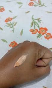 With sun protection of spf 30 and makeup benefits like even skin tone and skin coverage the beige variant of this cc cream blends in seamlessly when applied to light to wheatish skin tone. Lakme 9 To 5 Cc Complexion Care Cream Bronze