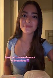 Camille Connors's Instagram, Twitter & Facebook