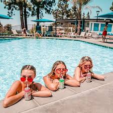 With This Weather Lately You Can T Not Be At The Pool Soaking Up The Summer Sun With Your Friends We Friend Vacation Pool Photography Summer Pictures