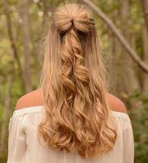 These french braids are loose and only bring in hair from the side closest to the face, as opposed from both sides of the braid. 20 Creative Back To School Hairstyles To Try In 2021
