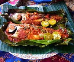 Pertama, ikan bakar yang dibakar kosong dan dimakan bersama air asam ataupun dicicah sambal kicap. Resepi Ikan Bakar Siakap Pawtaste Com