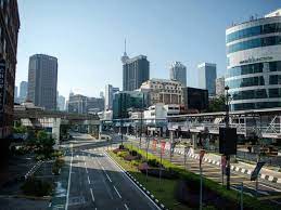 Ia adalah antara pembangunan bandar yang paling besar di dunia. Pemandangan Waktu Pagi Bandaraya Kuala Lumpur