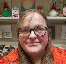 Fern Baker's Instagram, Twitter & Facebook