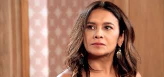 Verão 90: Janaína tenta voltar com Herculano, mas o flagra com outra mulher  · Notícias da TV