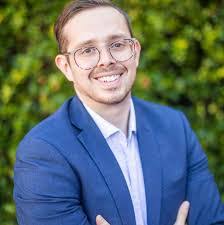 Sean David's Instagram, Twitter & Facebook