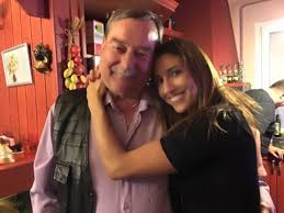 Check spelling or type a new query. Megrazo Uzenetet Tett Kozze Rubint Reka Teljesen Osszetort A Gyasztol Ripost