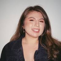 Isabel Bustos's Instagram, Twitter & Facebook