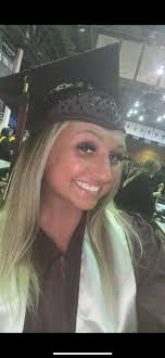 Abbie♋️ (@_abbiesb_)