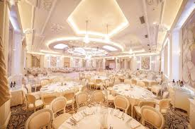 The nh timisoara is a modern hotel set in a lovely locale with the people's park and tranquil bega river located directly across the street. Hotel De 5 Stele In Timisoara Yozi Ro