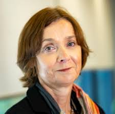 Mary Pryce's Instagram, Twitter & Facebook