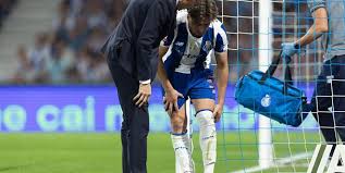 Amigdalite afasta Martim Fernandes do FC Porto-Estoril