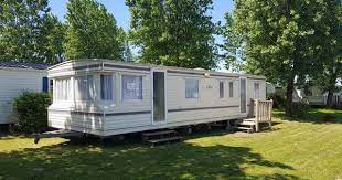 Blog Camping Campsites Holiday Mobile Homes In France In 2021 Park Homes Homes In France British Pub