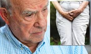 Bowel cancer: Symptoms and signs include stomach pain