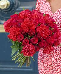 Pour toute livraison de fleurs 0,50euros reversés à une association caritative. Livraison De Votre Bouquet De Roses En Express Monceau Fleurs