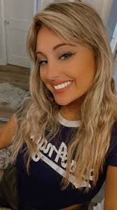 Abbey Scott (@theabbeyscott)