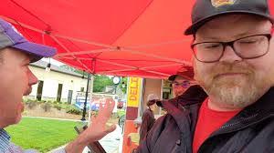 Albert Hinton's Instagram, Twitter & Facebook