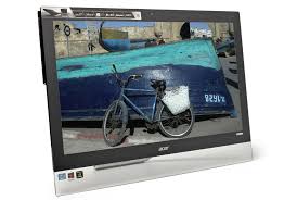 It consists of a tower which has the main computer bits in, as well as a monitor, keyboard and mouse. All In One Pc Mit 27 Zoll Display C T Magazin