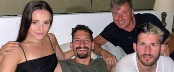 Escribí en este tema del nuevo álbum de montaner. Tu Musica Hoy Novedades La Sorpresa De Mau Ricky Y Evaluna Para Montaner