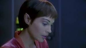 E60079 1/6 Costume Set for Napoleon (Green) is available for pre-order now. 