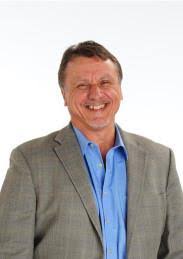 Residents enjoy hearing about the life of renowned artist Thomas Kinkade