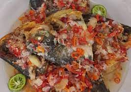 Telur dadar goreng kornet menu simple ala anak kost. Resep Pecak Ikan Bawal Oleh Nubie Kitchen Cookpad