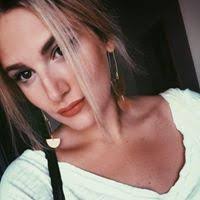 Vanessa Stephan's Instagram, Twitter & Facebook