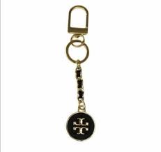 Visit tory burch to shop for robinson card case key ring and more women's wallets & card cases. Tory Burch Keychain Women S Fashion Bags Wallets Purses Pouches On Carousell