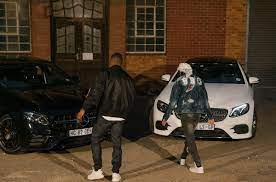 He set a record on july 9, 2015, after winning a gold medal at the 2015 universiade in gwangju, south korea. Akani Simbine On Twitter Frankcasino New Coupe Video Out On Youtube Now Dopeboy011 Https T Co 9pqsubtyf2