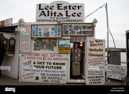 Lee ester alita lee whitby hi-res stock photography and images