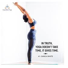 Urdhva Hastasana Raised Hands Pose Is A Natural Way To Stretch The Whole Body Often Done After Sleeping Or Sitting For A Long Period Of Time It Provi Atlanta
